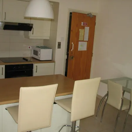מלון Hill View Restaurant &