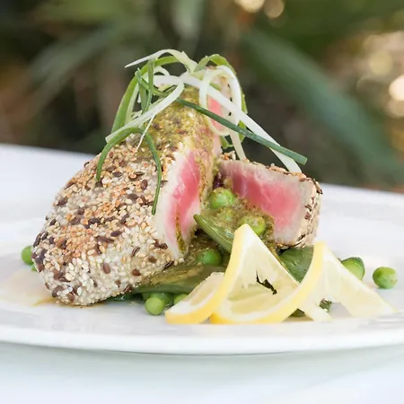 Hotel Hill View Restaurant &