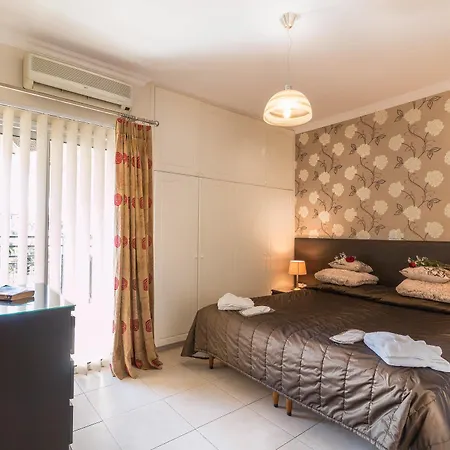 Hill View Restaurant & Hotel 3*