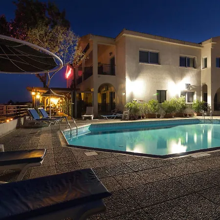 Hill View Restaurant & 3* Pissouri